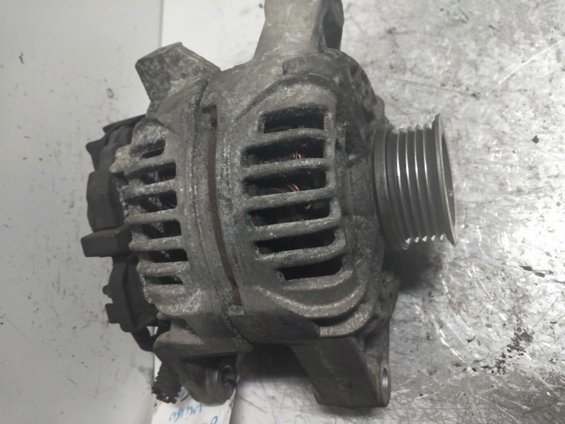 Recambio de alternador para opel meriva essentia referencia OEM IAM 0124415002  