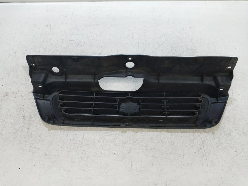 Recambio de rejilla delantera para suzuki baleno fam. sy (eg) 1.6 16v cat referencia OEM IAM   