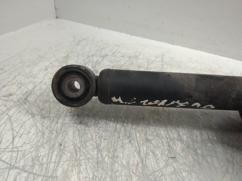 Recambio de amortiguador delantero izquierdo para mitsubishi montero (v60/v70) 3.2 di-d cat referencia OEM IAM   