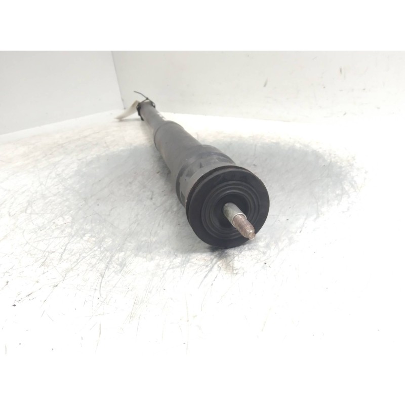 Recambio de amortiguador trasero para mitsubishi colt berlina 3 (cz) 1.3 atlantis referencia OEM IAM MR594131  