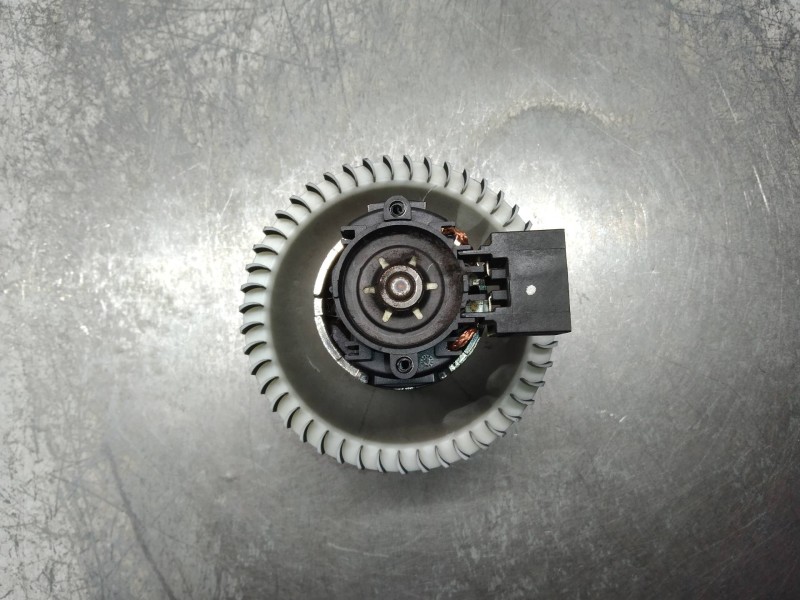 Recambio de motor calefaccion para ford ka (ccu) titanium referencia OEM IAM MS2725007362  