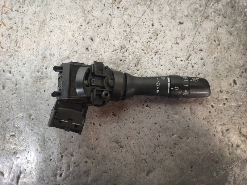 Recambio de mando limpia para lexus ct 200h referencia OEM IAM   