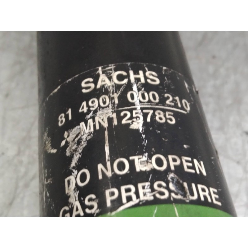 Recambio de amortiguador trasero para mitsubishi colt berlina 5 (z30a) 1.1 cat referencia OEM IAM MN125785  