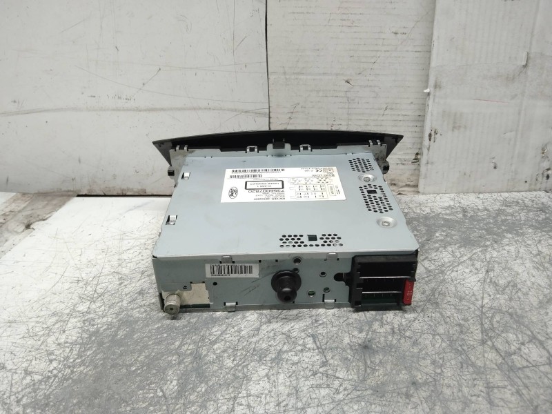 Recambio de sistema audio / radio cd para ford ka (ccu) titanium referencia OEM IAM 7356007820  
