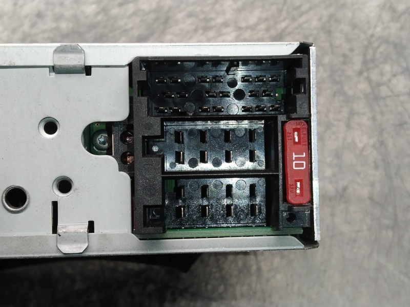 Recambio de sistema audio / radio cd para ford ka (ccu) titanium referencia OEM IAM 7356007820  