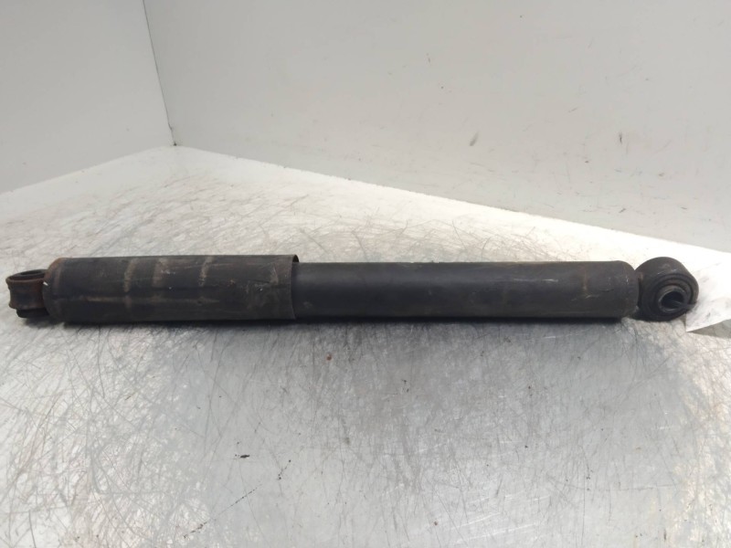 Recambio de amortiguador trasero para mitsubishi montero sport (k90) 2.5 tdi intense kaiteki referencia OEM IAM   