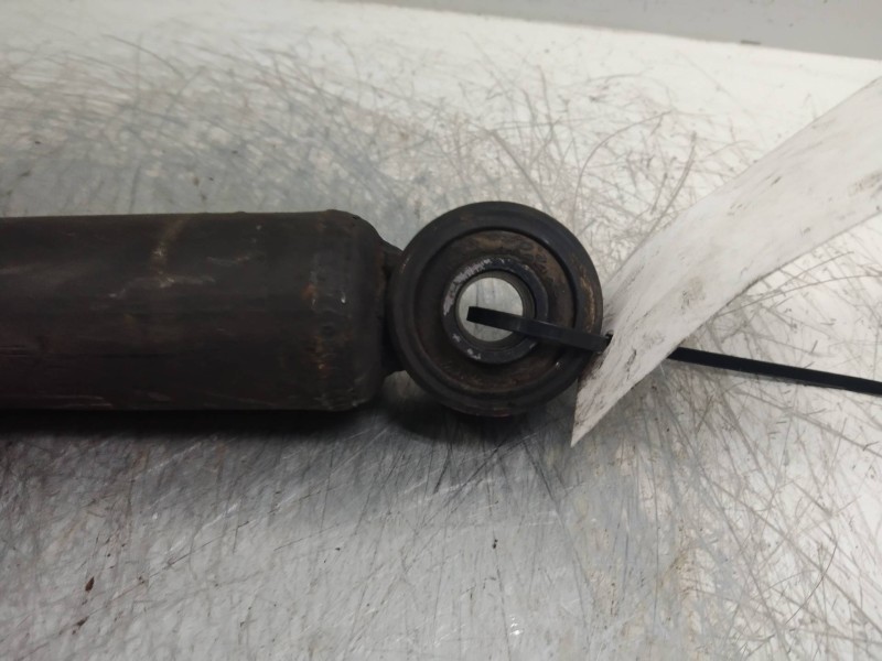 Recambio de amortiguador trasero para mitsubishi montero sport (k90) 2.5 tdi intense kaiteki referencia OEM IAM   