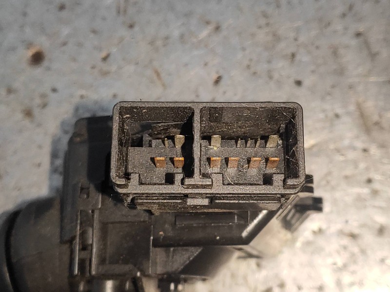 Recambio de mando limpia para lexus ct 200h referencia OEM IAM   