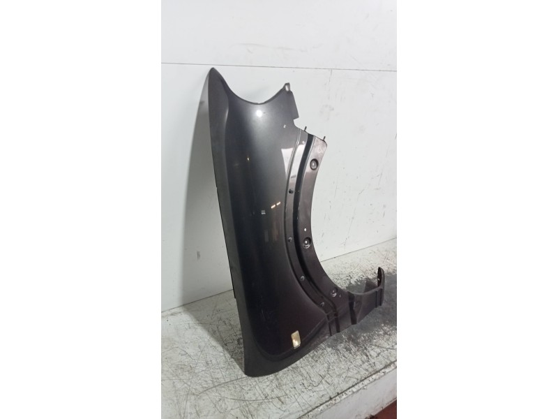 Recambio de aleta delantera derecha para tata safari 2.2 d referencia OEM IAM   