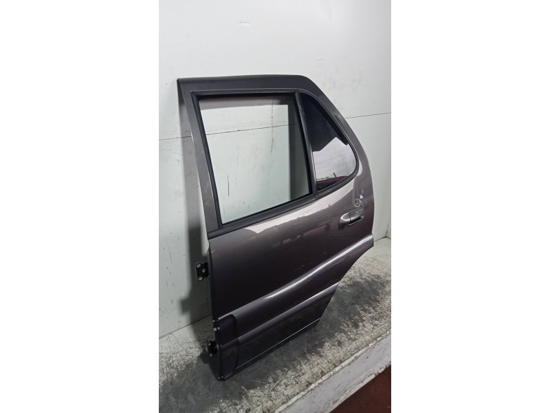 Recambio de puerta trasera izquierda para tata safari 2.2 d referencia OEM IAM   5P