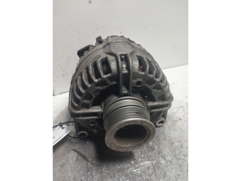 Recambio de alternador para opel vectra c berlina sport referencia OEM IAM 0124425020  