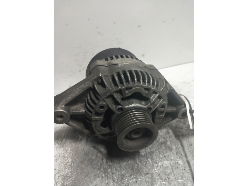 Recambio de alternador para opel vectra b berlina edition 2000 referencia OEM IAM 0123120001  