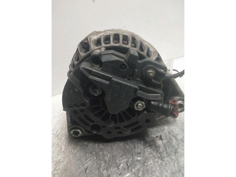 Recambio de alternador para opel vectra c berlina comfort referencia OEM IAM 0124525030  