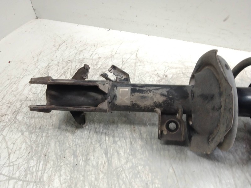 Recambio de amortiguador delantero izquierdo para nissan tiida (c11x/sc11x) acenta referencia OEM IAM   