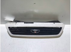 Recambio de rejilla delantera para daewoo nexia 1.5 cat referencia OEM IAM   