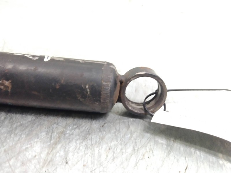 Recambio de amortiguador delantero para nissan interstar (x70) referencia OEM IAM   