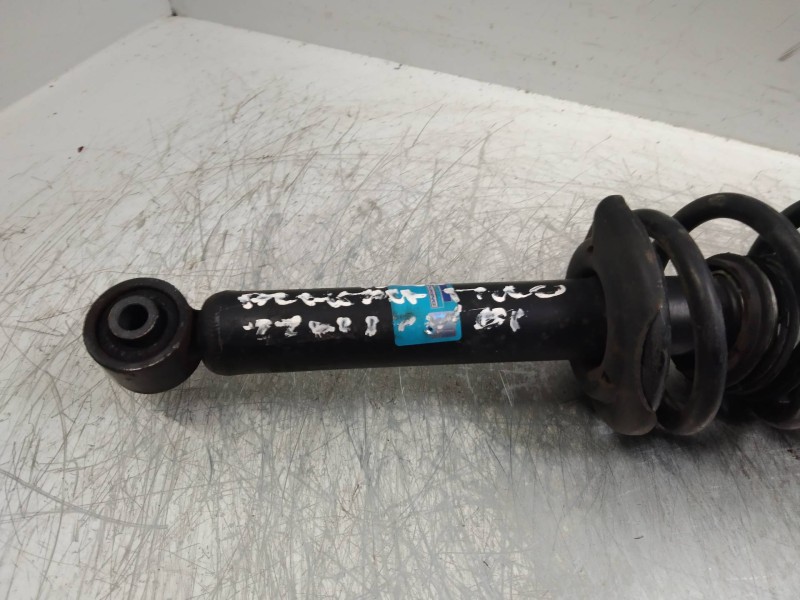 Recambio de amortiguador trasero para nissan almera tino (v10m) topic referencia OEM IAM   