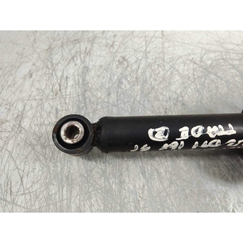 Recambio de amortiguador trasero para nissan almera tino (v10m) 2.2 16v turbodiesel cat referencia OEM IAM   
