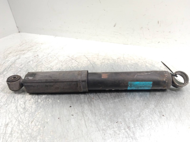 Recambio de amortiguador trasero para nissan interstar mod. 04 (x70) 2.5 dci diesel cat referencia OEM IAM 8200715101  
