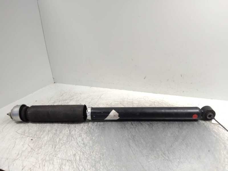 Recambio de amortiguador trasero para nissan juke (f15) acenta referencia OEM IAM   