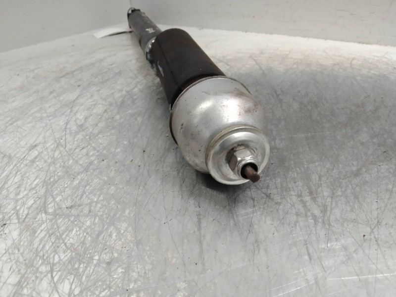 Recambio de amortiguador trasero para nissan juke (f15) acenta referencia OEM IAM   