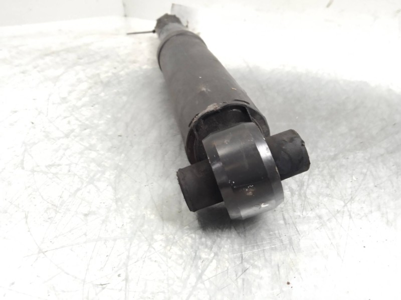 Recambio de amortiguador trasero para nissan qashqai (j11) tekna referencia OEM IAM   
