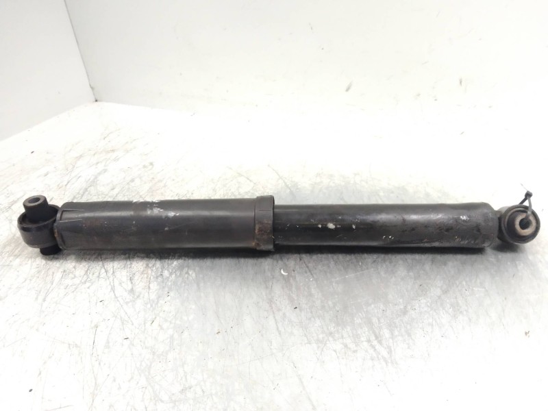 Recambio de amortiguador trasero para nissan qashqai (j11) tekna referencia OEM IAM   