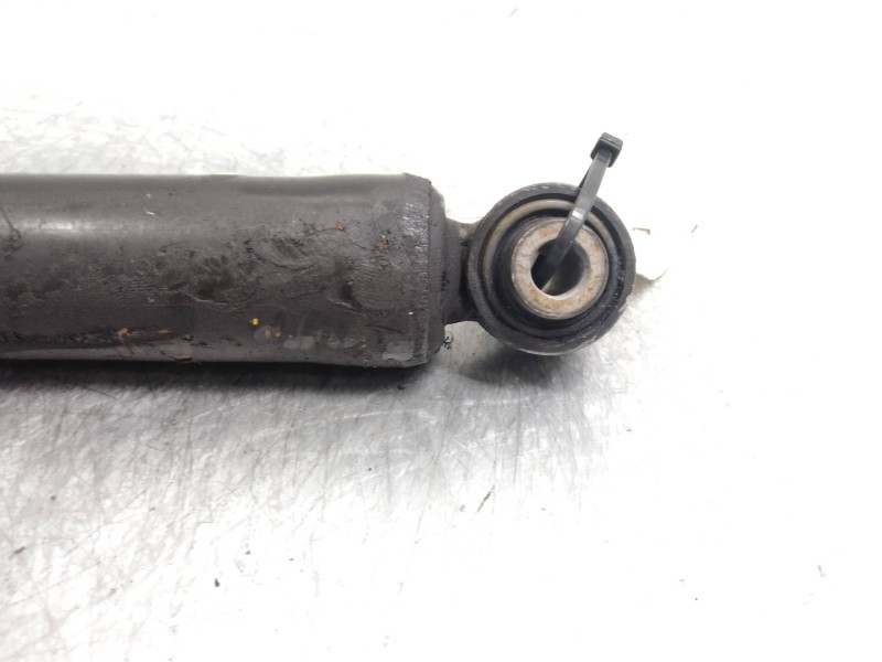 Recambio de amortiguador trasero para nissan qashqai (j11) tekna referencia OEM IAM   