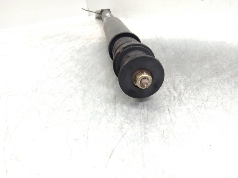 Recambio de amortiguador trasero para nissan micra (k12e) 1.2 cat referencia OEM IAM   