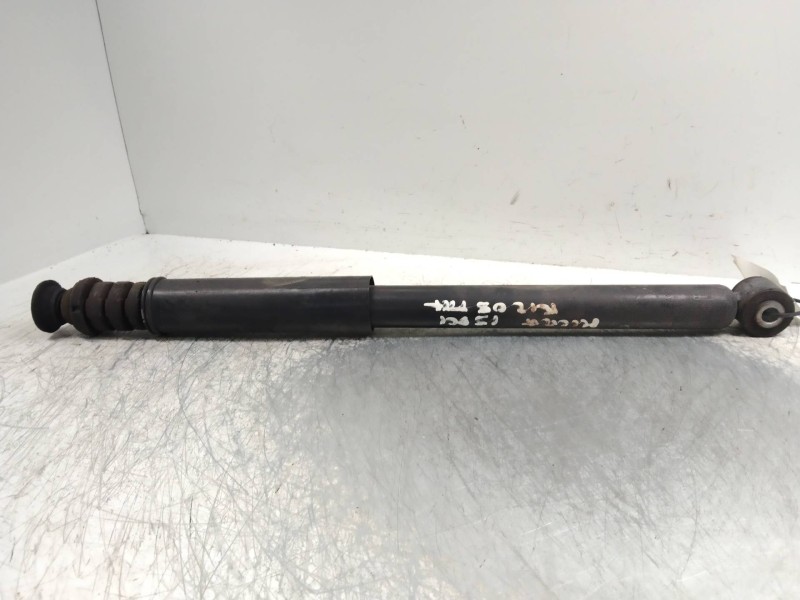 Recambio de amortiguador trasero para nissan micra (k12e) acenta referencia OEM IAM   