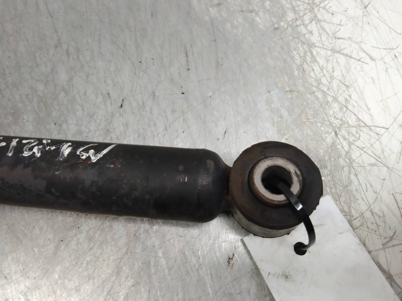 Recambio de amortiguador trasero para nissan micra (k12e) 1.2 cat referencia OEM IAM   