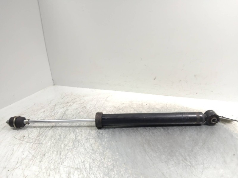 Recambio de amortiguador trasero para nissan micra (k13) 1.2 cat referencia OEM IAM   