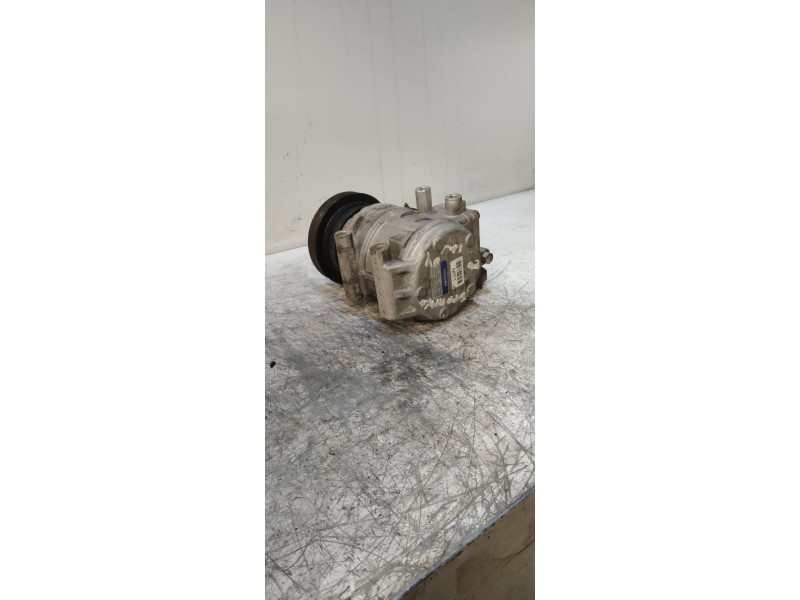 Recambio de compresor aire acondicionado para kia sportage lx referencia OEM IAM 160402320K  