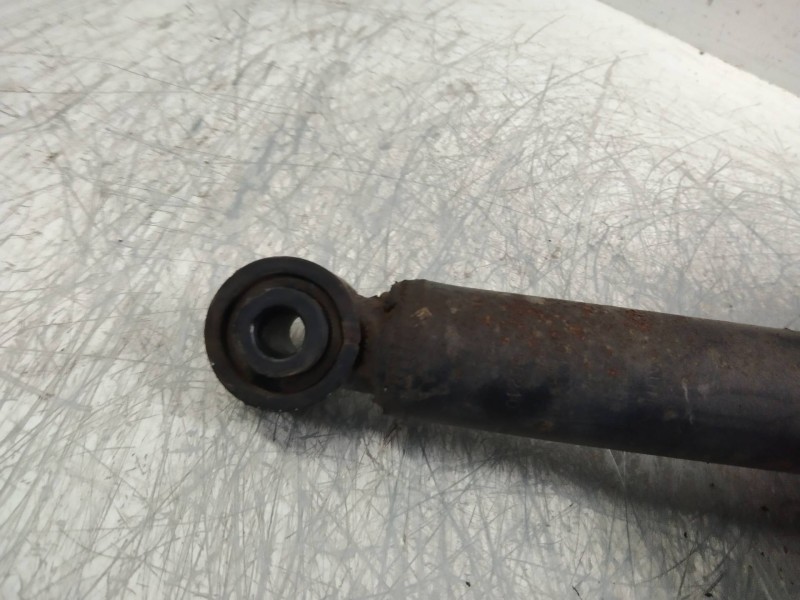 Recambio de amortiguador trasero para nissan primera berlina (p11) 1.6 16v cat referencia OEM IAM   