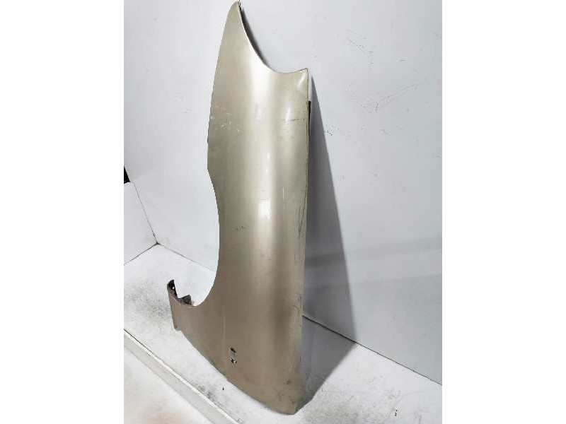 Recambio de aleta delantera izquierda para daewoo nubira berlina 1.6 cat referencia OEM IAM   