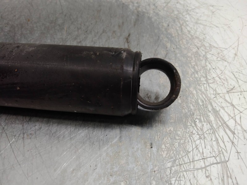 Recambio de amortiguador trasero para nissan vanette cargo (hc23) 2.3 diesel referencia OEM IAM   