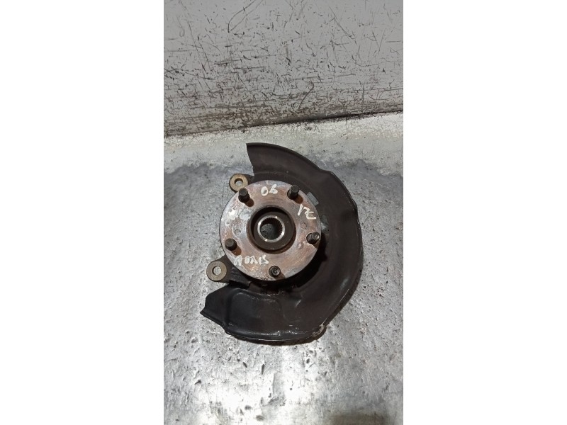 Recambio de mangueta delantera izquierda para toyota auris luna referencia OEM IAM   