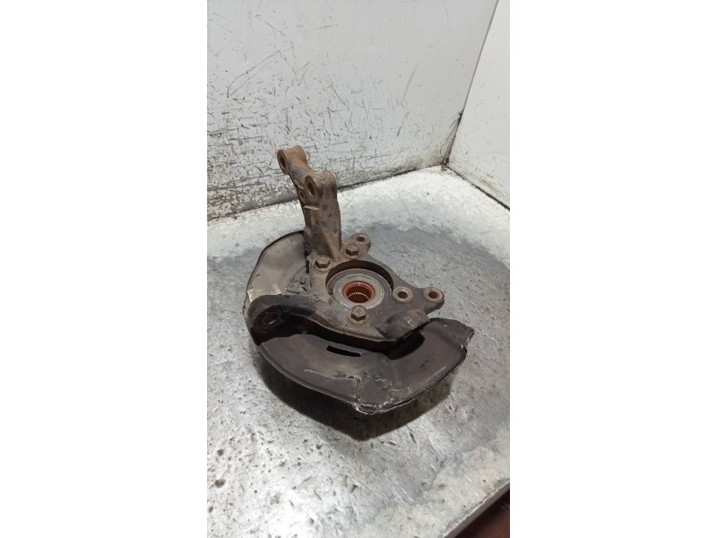 Recambio de mangueta delantera izquierda para toyota auris luna referencia OEM IAM   