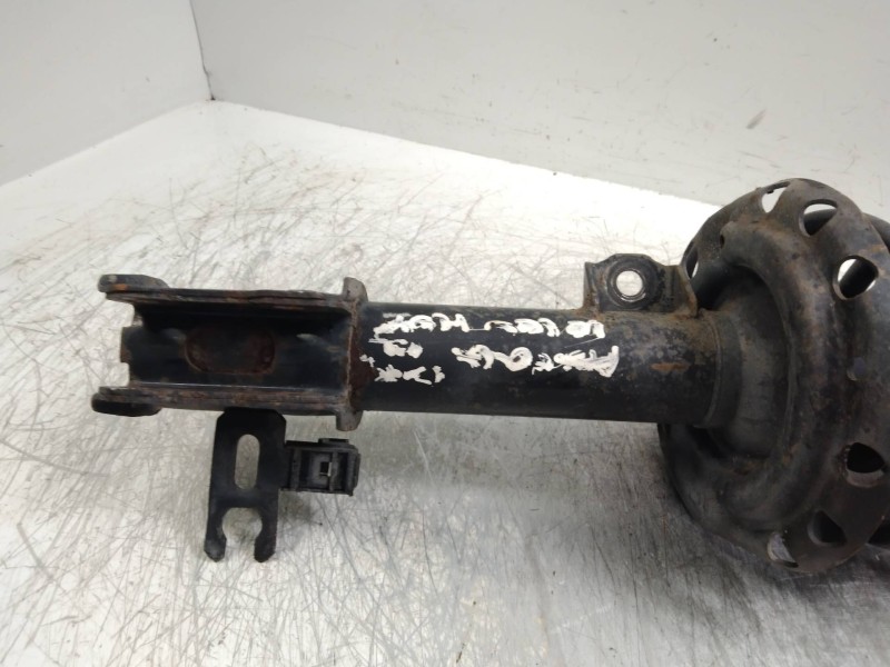 Recambio de amortiguador delantero derecho para opel astra gtc cosmo referencia OEM IAM   