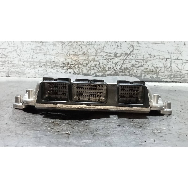 Recambio de centralita motor uce para citroen c5 berlina 2.0 hdi sx referencia OEM IAM 0281011524 9652183880 EDC15C226