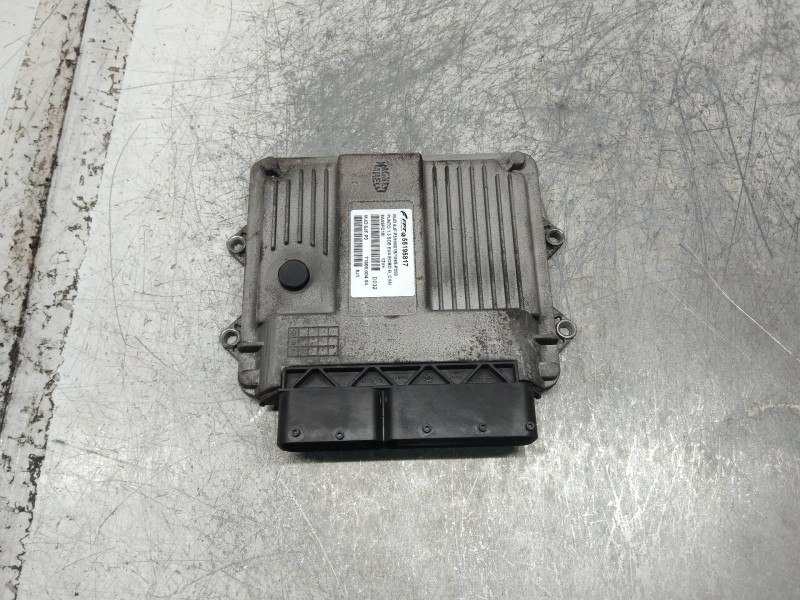Recambio de centralita motor uce para fiat punto berlina (188) 1.3 jtd 70 multijet active referencia OEM IAM 55195817 MJD6JFP3 