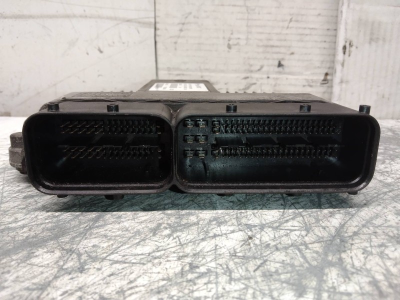 Recambio de centralita motor uce para fiat punto berlina (188) 1.3 jtd 70 multijet active referencia OEM IAM 55195817 MJD6JFP3 