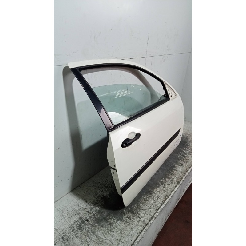 Recambio de puerta delantera derecha para ford focus berlina (cak) 1.8 tdci turbodiesel cat referencia OEM IAM   3P