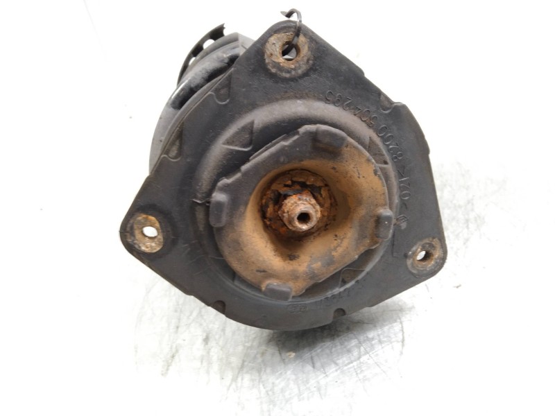 Recambio de amortiguador delantero izquierdo para renault clio grandtour dynamique referencia OEM IAM   