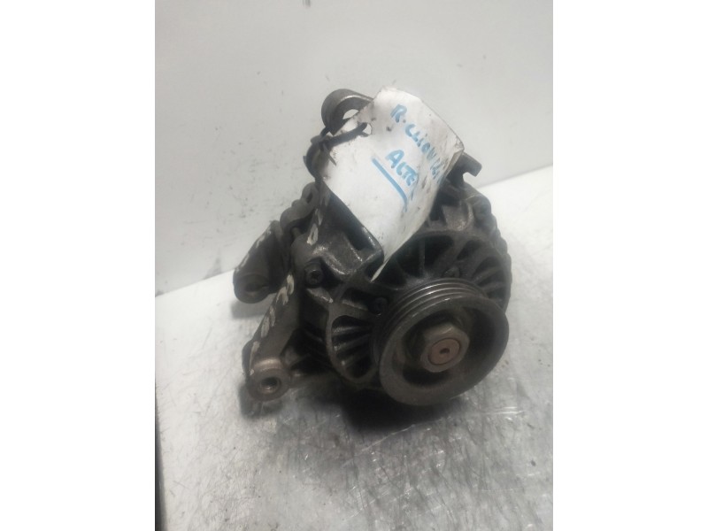 Recambio de alternador para renault clio ii fase ii (b/cb0) privilege referencia OEM IAM 8200065730  