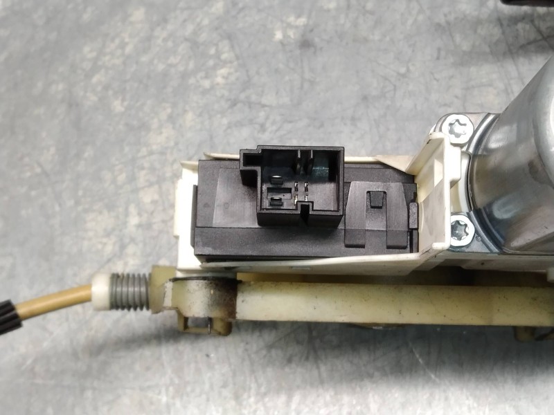 Recambio de elevalunas trasero derecho para audi a6 berlina (4f2) 2.0 tdi referencia OEM IAM 4F0839462A 4F0959802C 4P