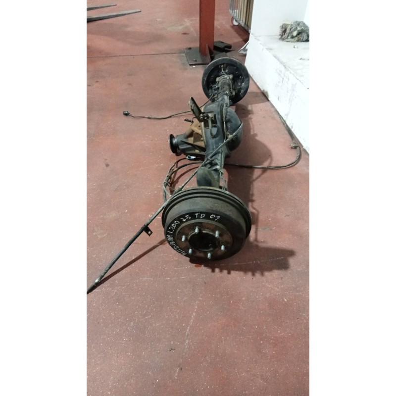 Recambio de puente trasero para mitsubishi l 200 (k6/7) 2500 td glx (4-ptas.) referencia OEM IAM  L200 TAMBOR / ABS