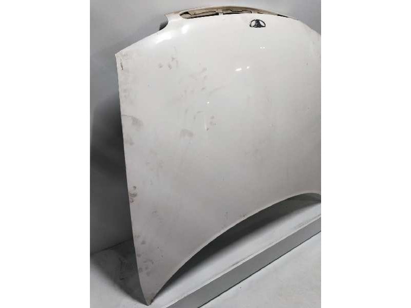 Recambio de capot para daewoo nubira berlina 1.6 cat referencia OEM IAM   