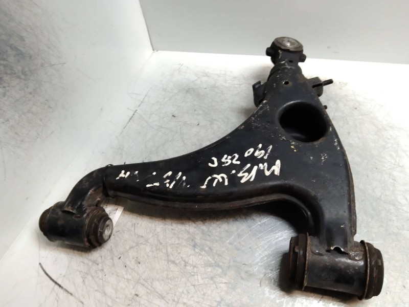 Recambio de brazo suspension inferior delantero derecho para mercedes clase c (w201) berlina 2.5 diesel referencia OEM IAM   