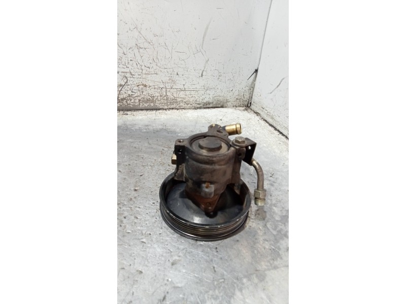 Recambio de bomba direccion para ford escort berl./turnier atlanta berlina referencia OEM IAM   